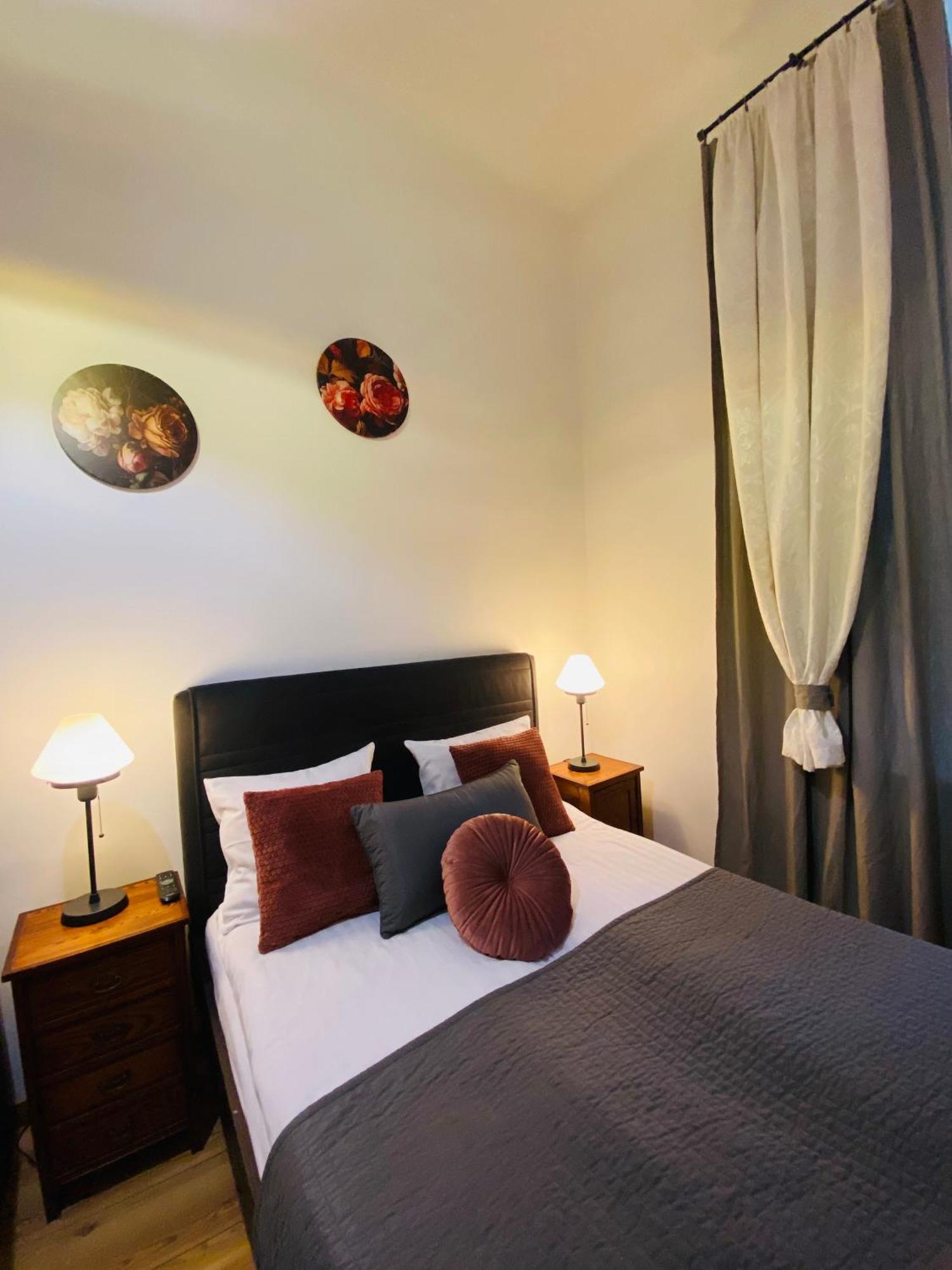 Krakow Apartments & Rooms Ngoại thất bức ảnh